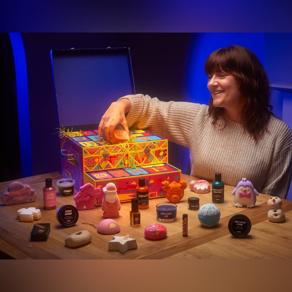 LUSH 2023 Advent Calendar - Picture 2 of 3